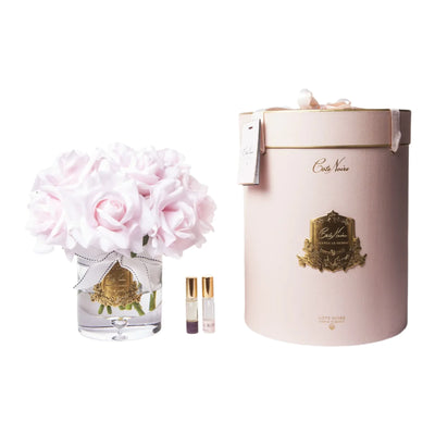Elegante künstliche Duftrosen in rosa Geschenkbox mit Parfum – eine bezaubernde Duftblume für Muttertag oder Valentinstag.